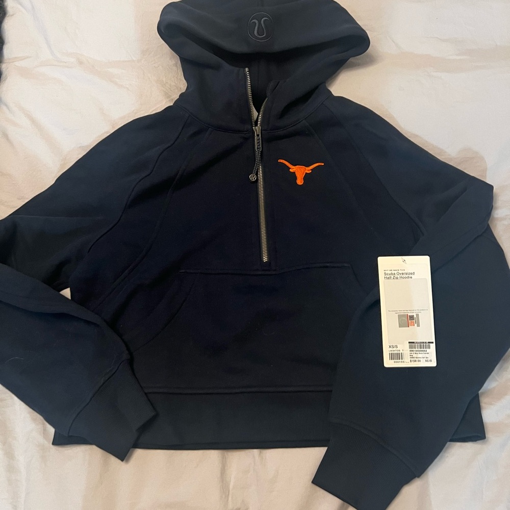 NWT lululemon Texas longhorns women’s Navy Blue cropped XS hoodie